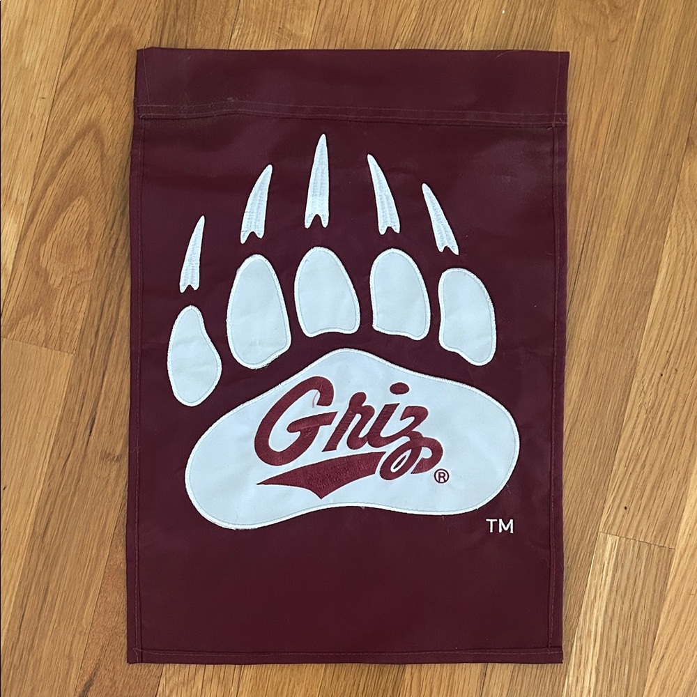University of Montana yard flag